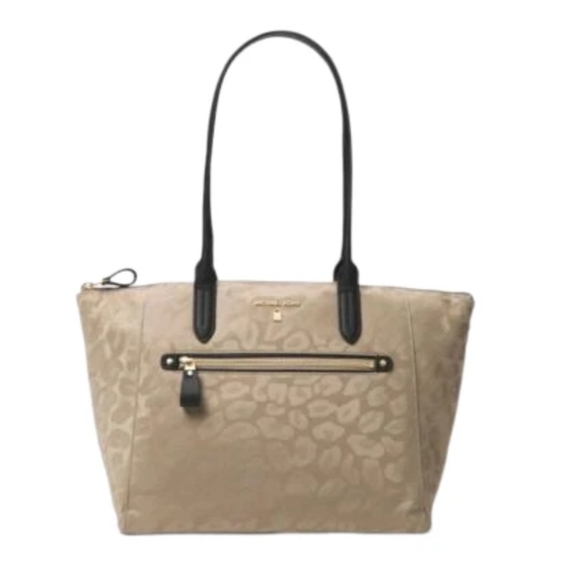 Purse - Picture 1 of 4